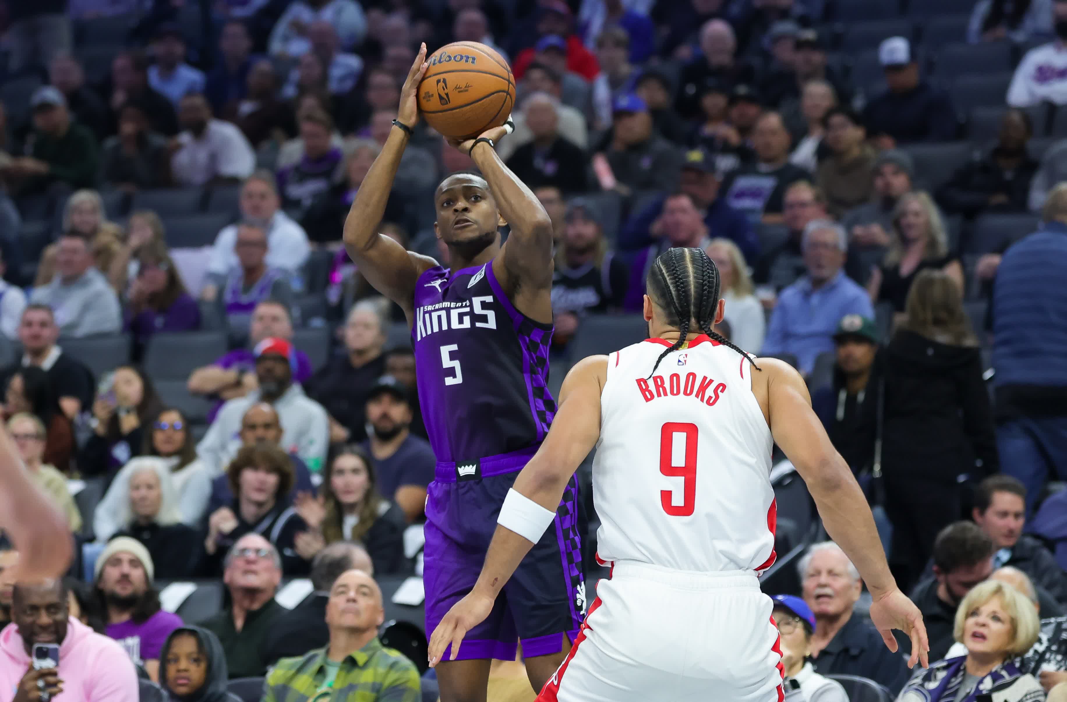 魔术客场击败国王,实现反弹 魔术客场击败国王,实现反弹