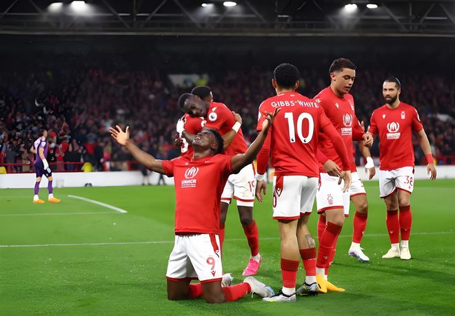 包含利兹联客战斯托克城,争夺积分的词条 包含利兹联客战斯托克城,争夺积分的词条