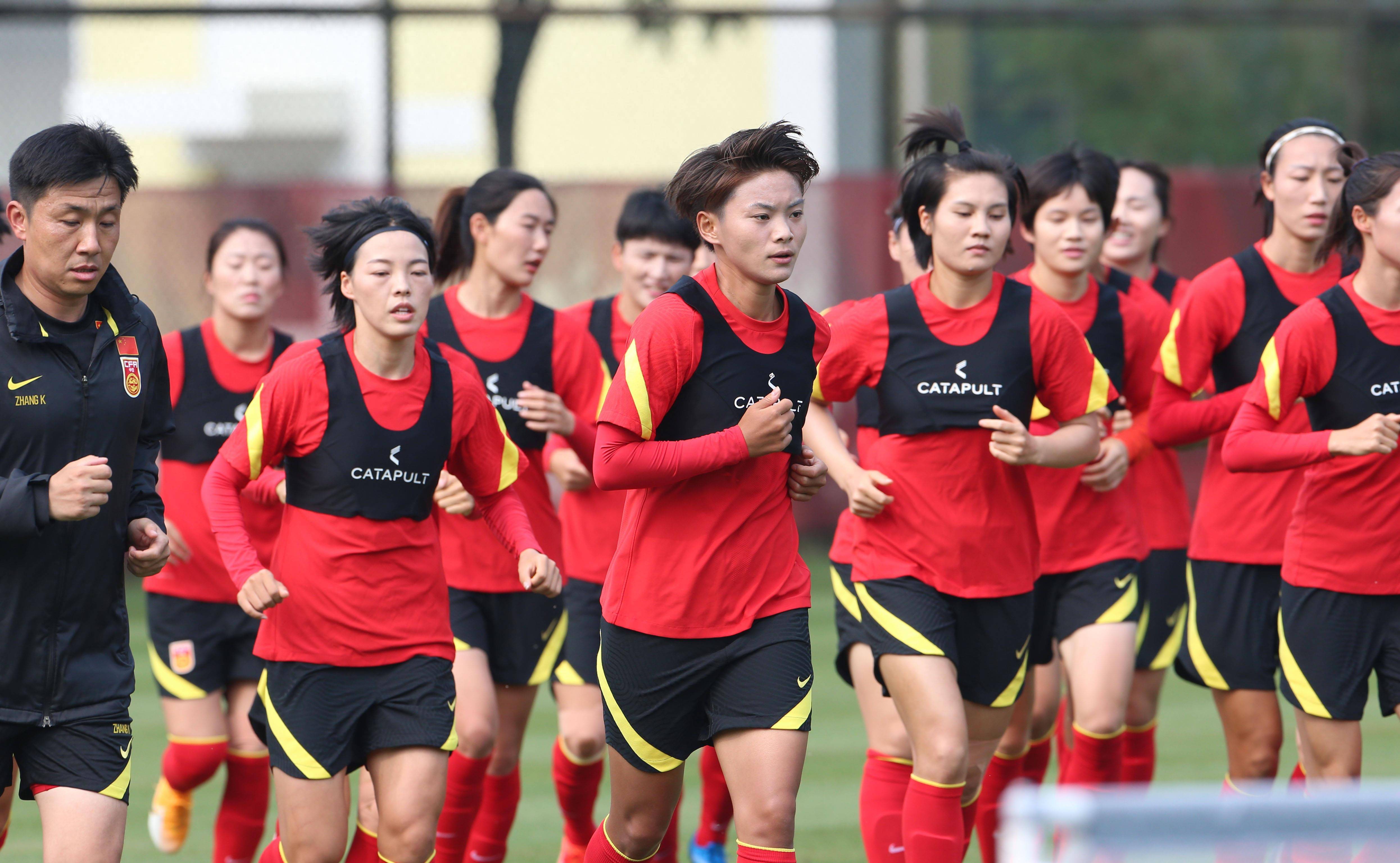 关于女足联赛中一支实力强劲的球队崭露头角的信息 关于女足联赛中一支实力强劲的球队崭露头角的信息