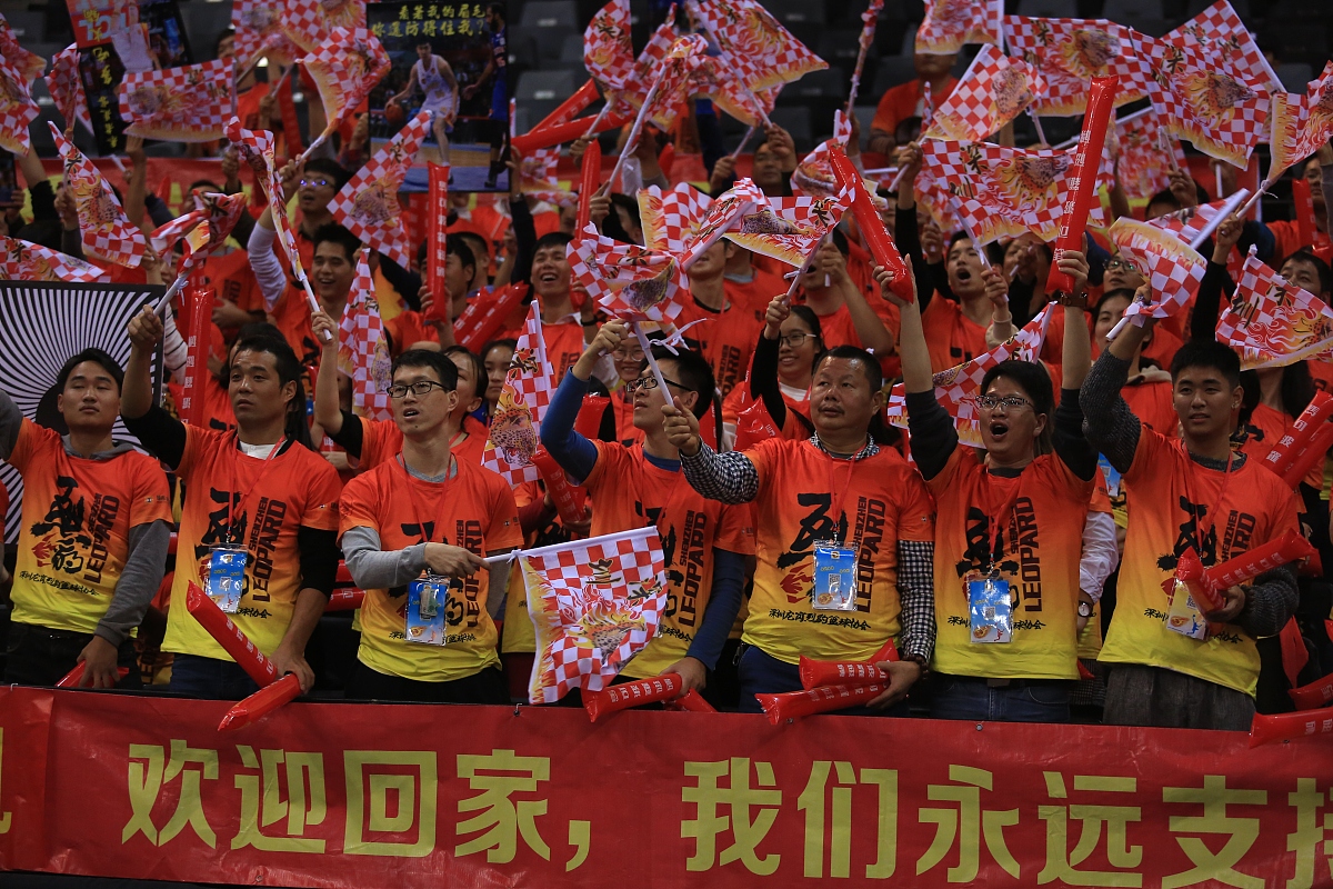 关于大连一方队员展现团队努力，战胜对手赢得胜利的信息