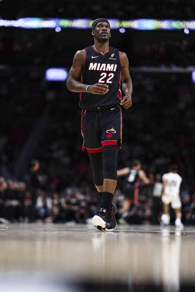 热火胜开拓者，巴特勒关键时刻发威的简单介绍