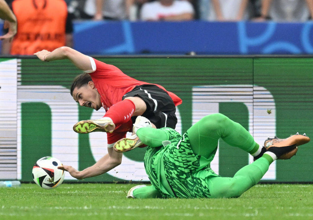 奥地利队逆袭成功,晋级欧锦赛决赛 奥地利队逆袭成功,晋级欧锦赛决赛