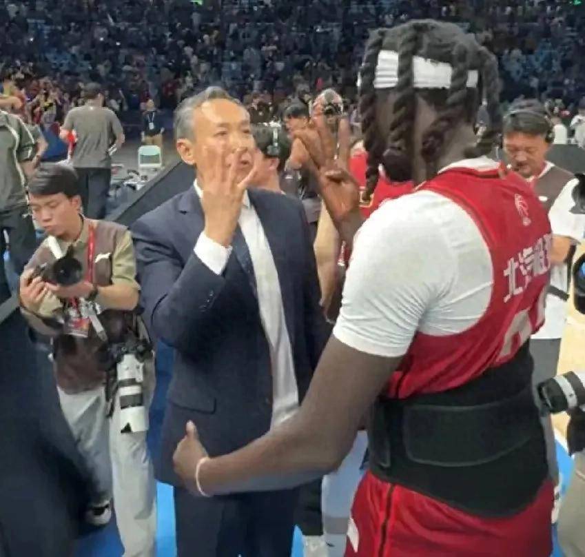 球员状态大爆发,助球队连胜 球员状态大爆发,助球队连胜