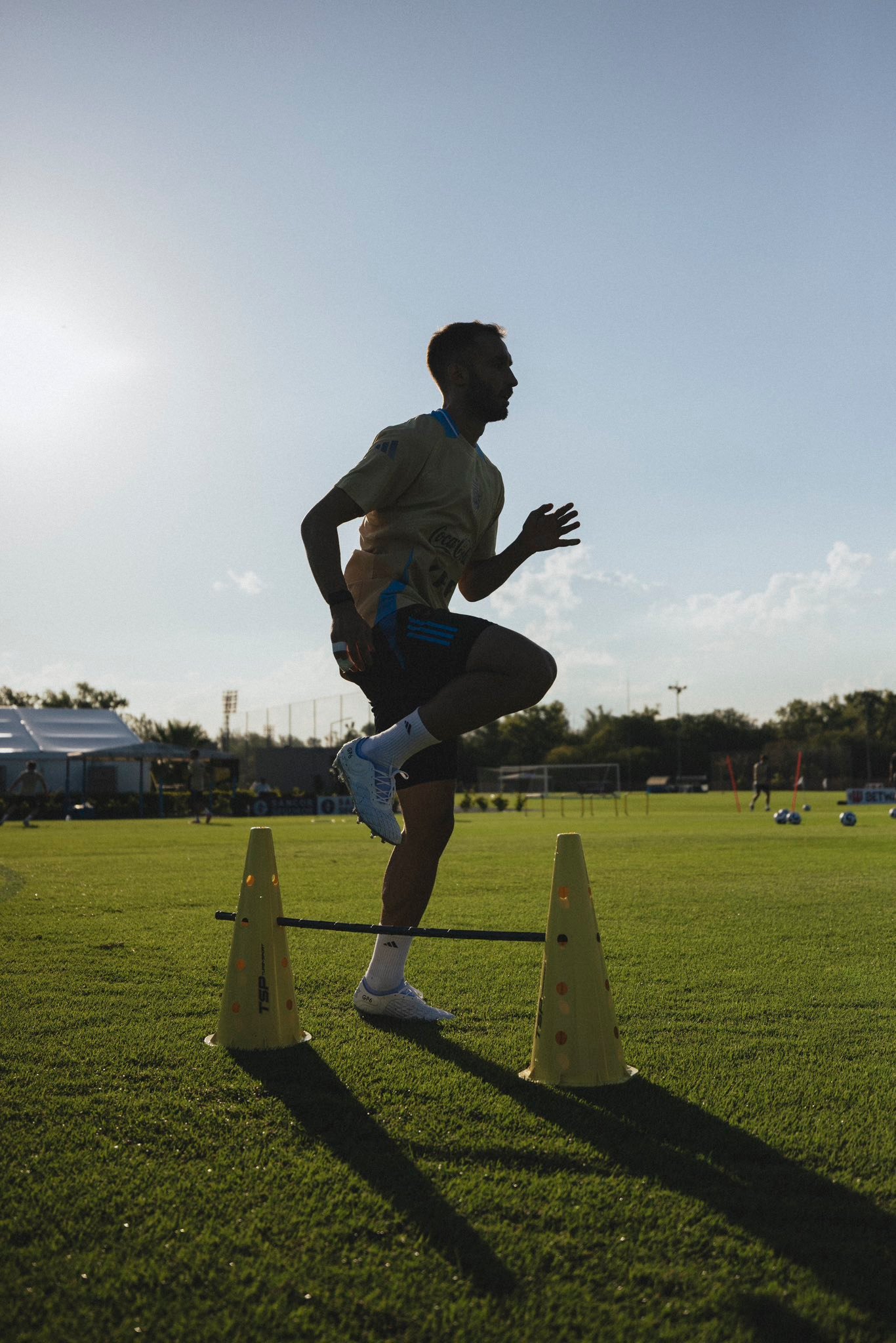 马赛队员全力备战,力图在本轮比赛中大放异彩的简单介绍 马赛队员全力备战,力图在本轮比赛中大放异彩的简单介绍