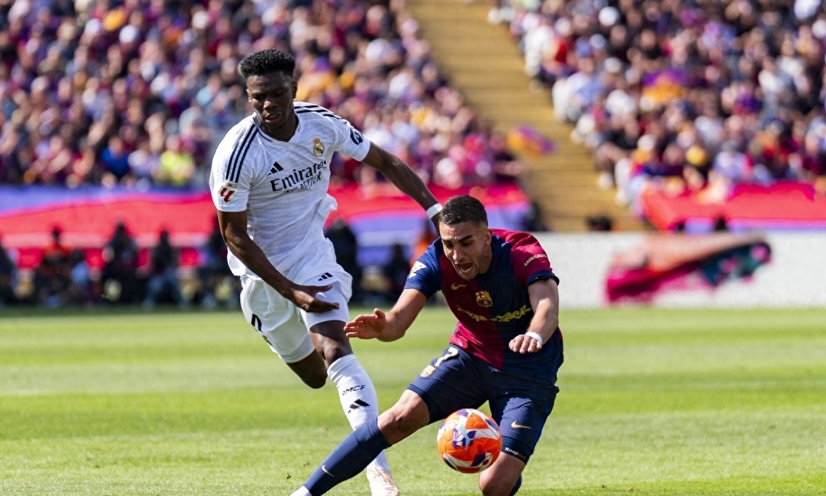 皇家马德里主帅施压,球员士气低落 皇家马德里主帅施压,球员士气低落