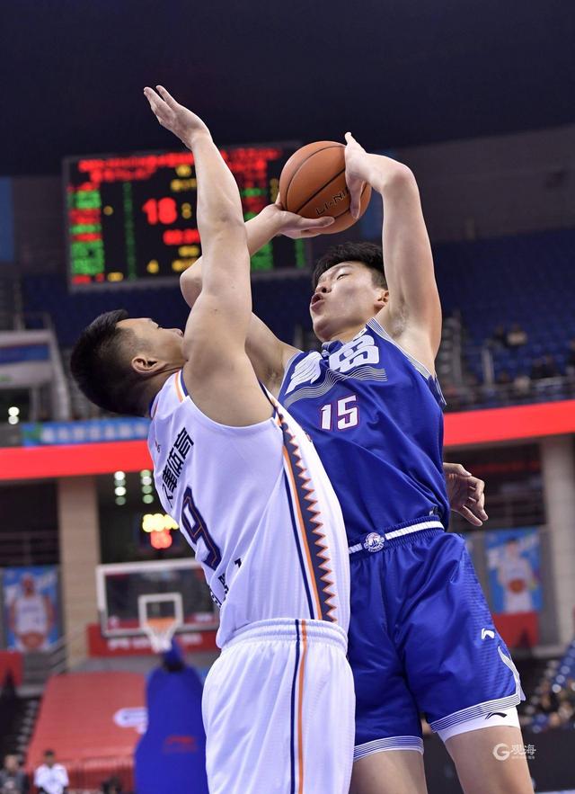 山东男篮将迎战青岛队，看谁更强？