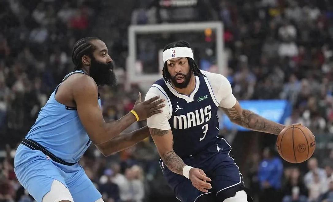 快船战胜独行侠，全队表现稳定，连胜加持