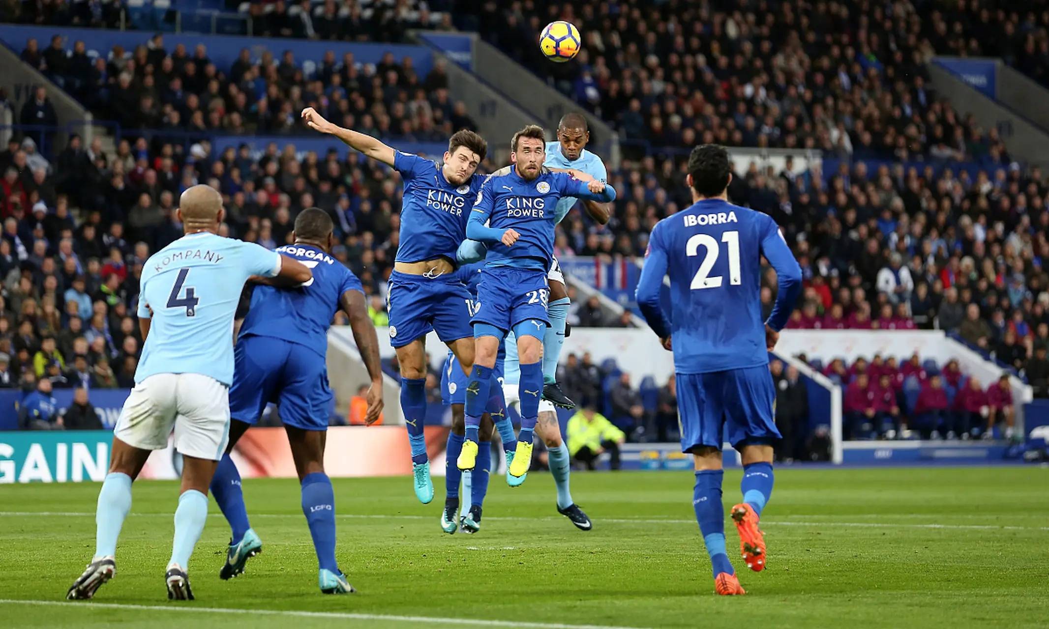 英格兰对决克斯,展开激烈较量 英格兰对决克斯,展开激烈较量