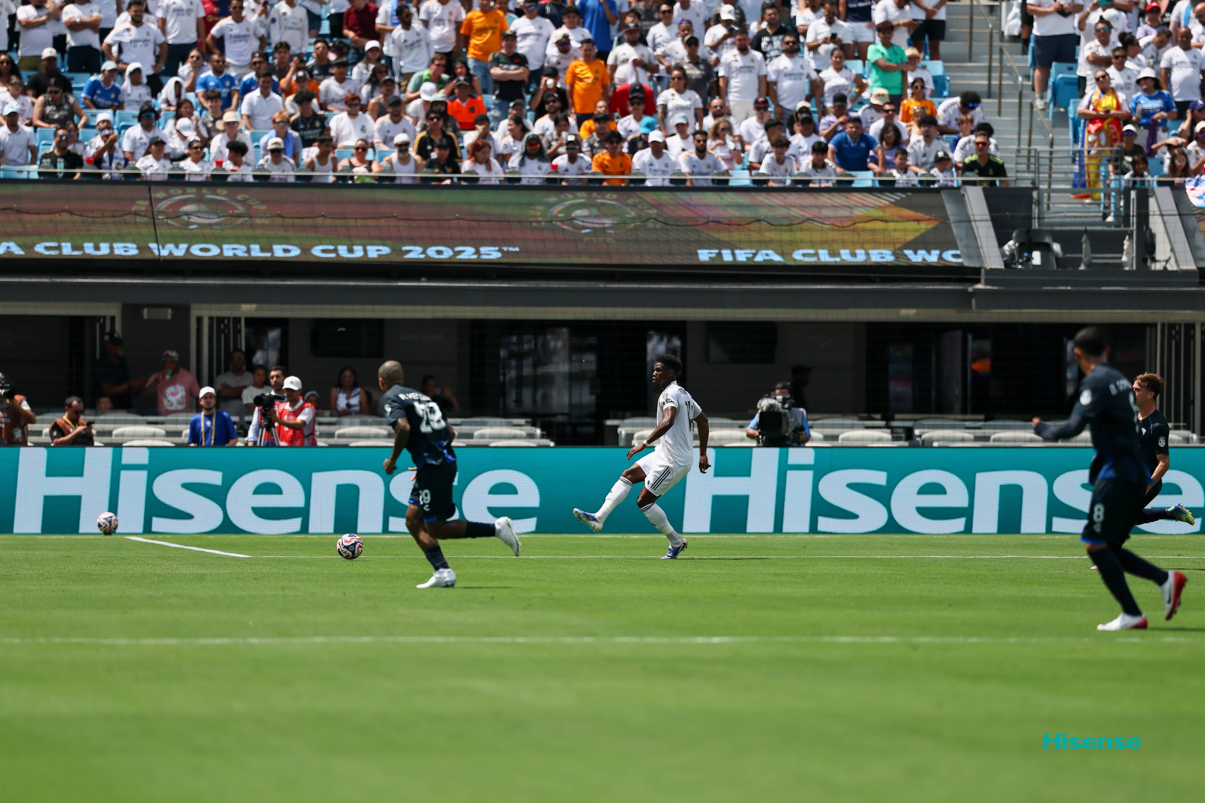 皇马客场不敌对手,卫冕格局仍需慎重思考 皇马客场不敌对手,卫冕格局仍需慎重思考