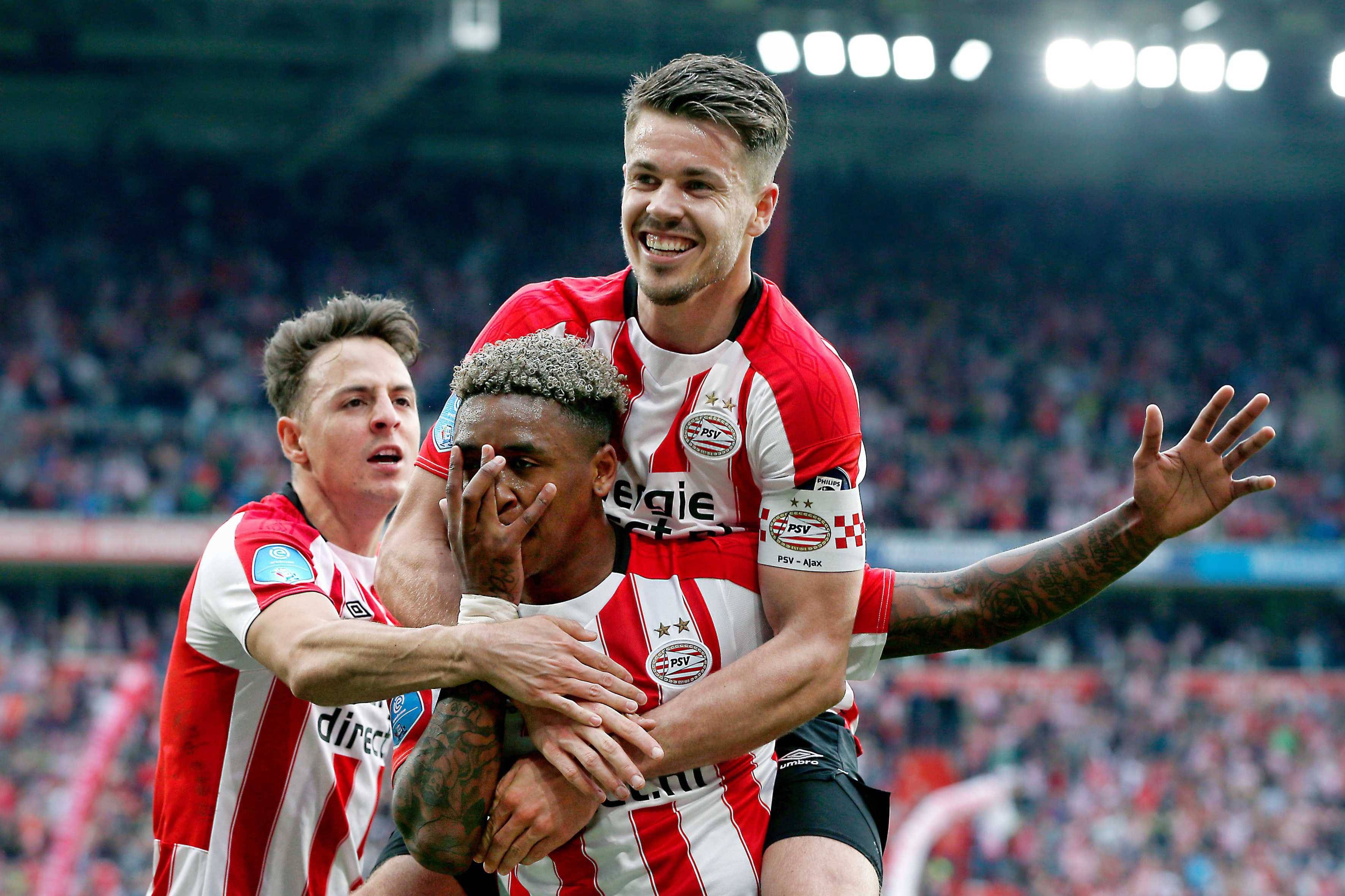 阿贾克斯风光晋级,荷甲劲旅再次传奇 阿贾克斯风光晋级,荷甲劲旅再次传奇