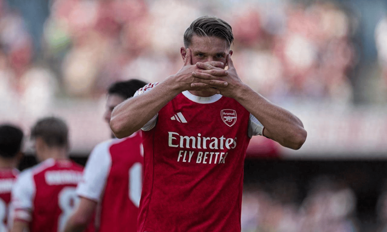 马德里竞技大胜阿森纳，吉梅内斯梅开二度锁定胜利