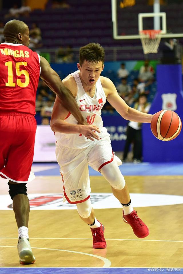 江苏男篮客场赢得比赛，晋级决赛