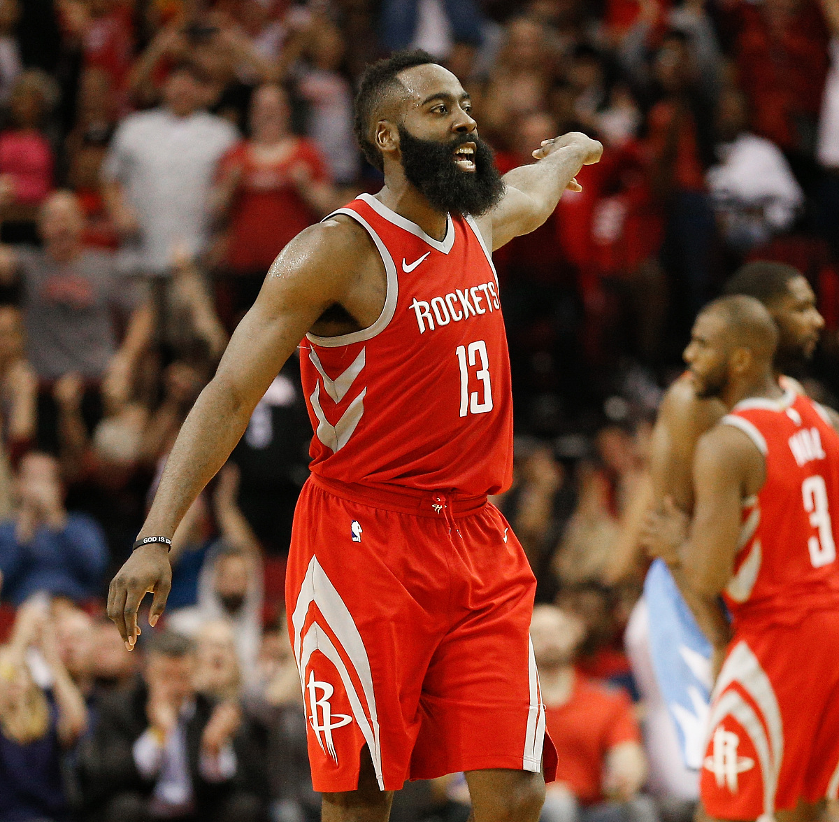 火箭大胜老鹰,表现抢眼 火箭大胜老鹰,表现抢眼