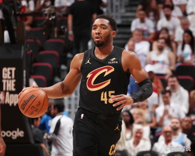 米切尔砍下50分爵士